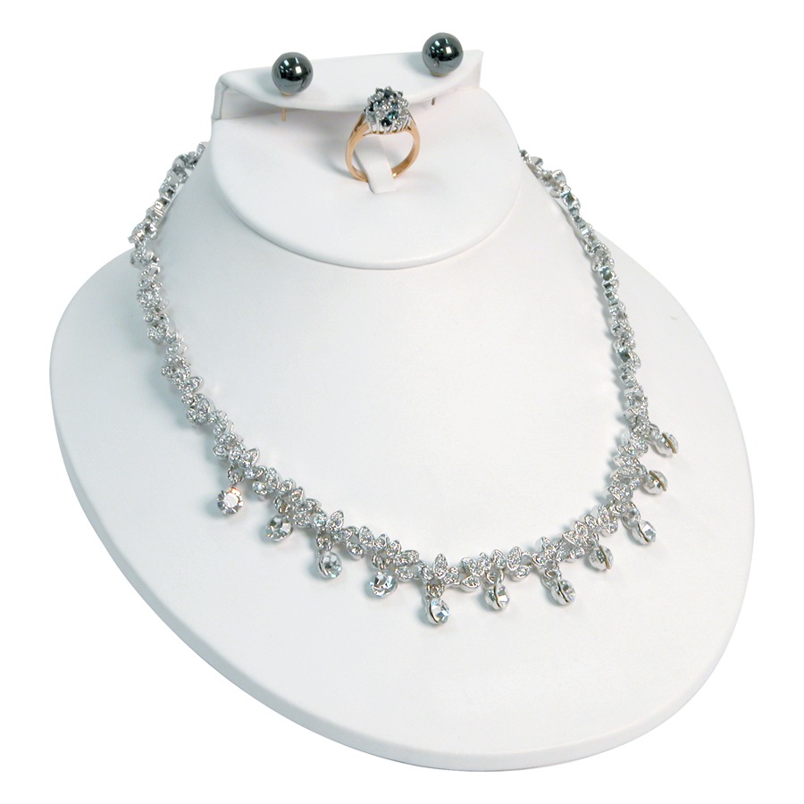 Low Profile White Leatherette Combination Neck Form