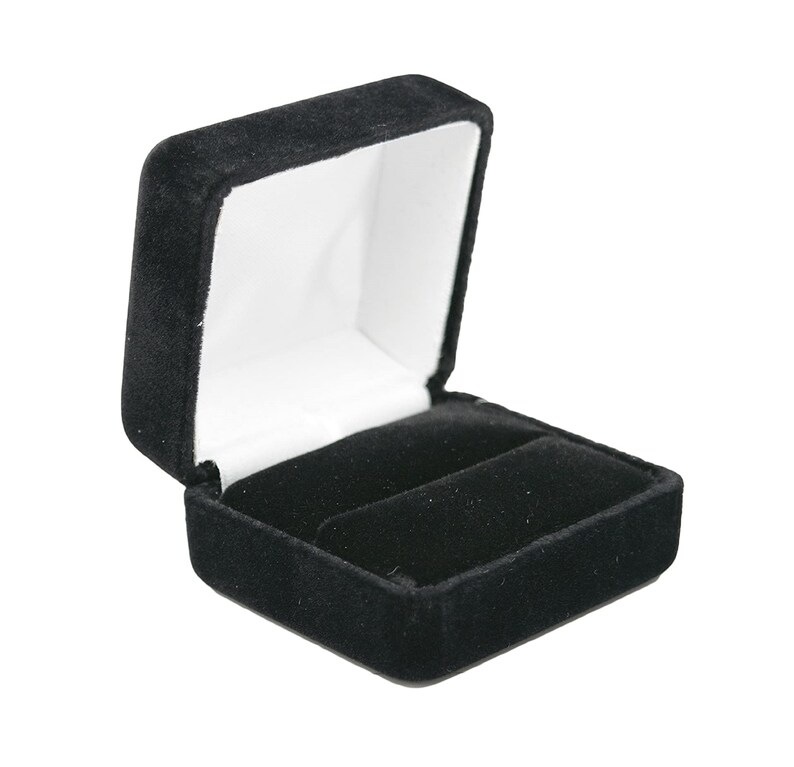 Black Rich Velveteen Large Ring Box 