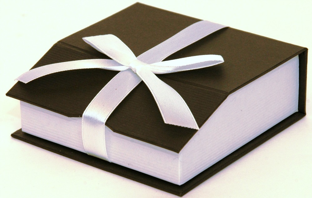 Linen Paper Bangle/Watch Box with Magnetic Closure