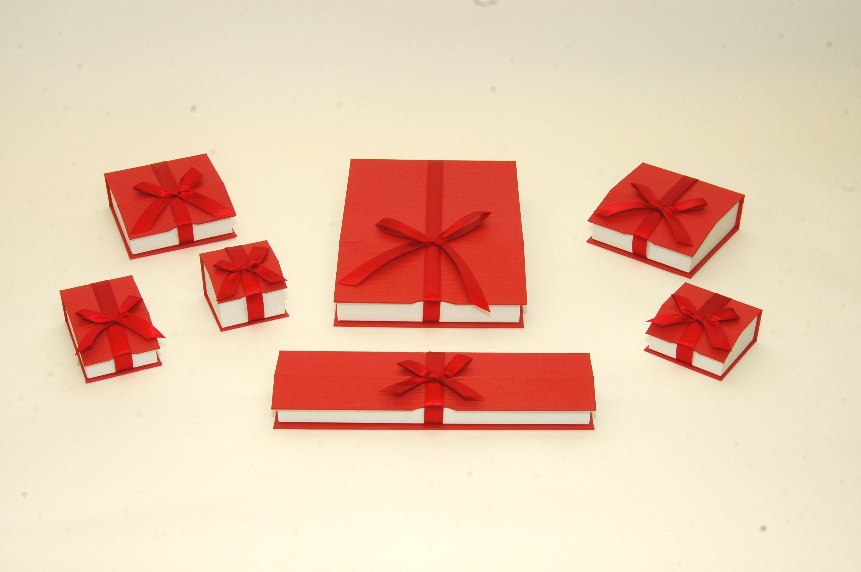 Magnetic Ribbon Paper Boxes